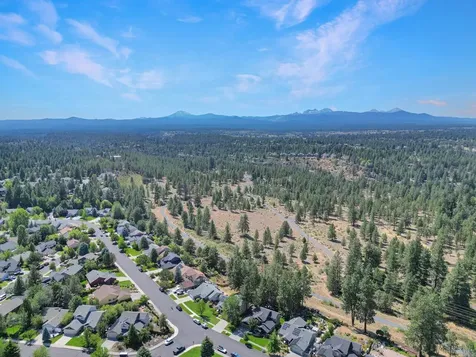 61422 Rock Bluff Lane Bend OR 97702