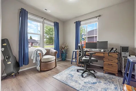 3124 SW Cascade Avenue Redmond OR 97756