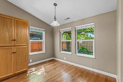 1612 Inverness Drive Medford OR 97504