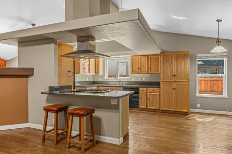 1612 Inverness Drive Medford OR 97504