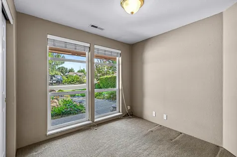 1612 Inverness Drive Medford OR 97504