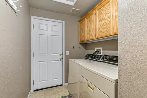 1612 Inverness Drive Medford OR 97504