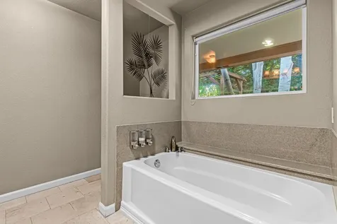 1612 Inverness Drive Medford OR 97504