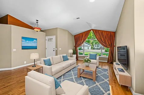1612 Inverness Drive Medford OR 97504
