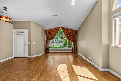 1612 Inverness Drive Medford OR 97504