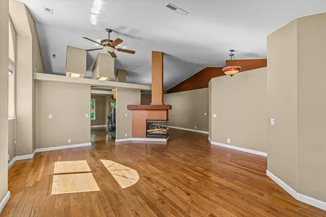1612 Inverness Drive Medford OR 97504