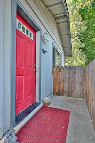 1211 Locust Street Medford OR 97501