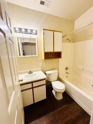 1211 Locust Street Medford OR 97501