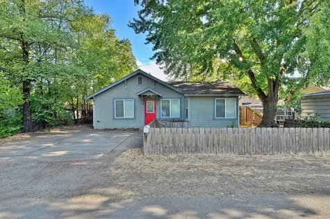 1211 Locust Street Medford OR 97501