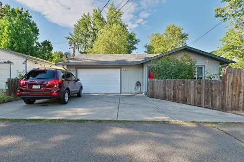 1211 Locust Street Medford OR 97501