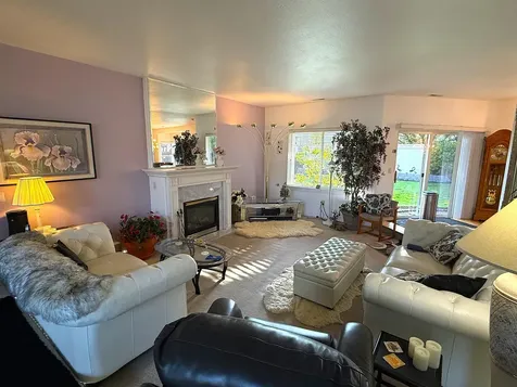 713 Eastridge Drive Medford OR 97504