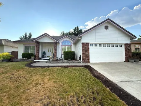 713 Eastridge Drive Medford OR 97504