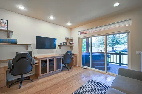 1887 Turnstone Road Redmond OR 97756