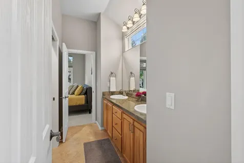 1887 Turnstone Road Redmond OR 97756