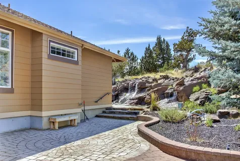1887 Turnstone Road Redmond OR 97756
