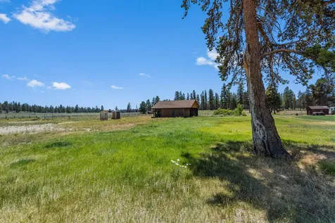 76231 Highway 31 Fort Rock OR 97735