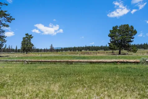 76231 Highway 31 Fort Rock OR 97735