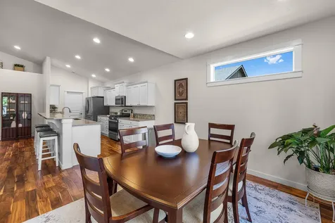1830 NE Janice Way Bend OR 97701