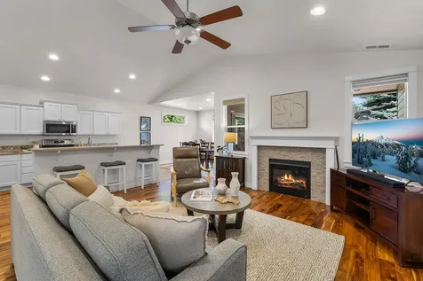 1830 NE Janice Way Bend OR 97701