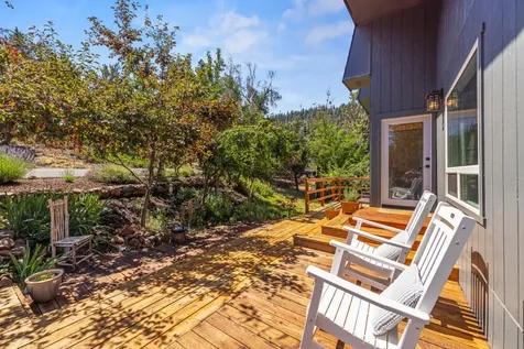 1238 Buck Island Drive Klamath Falls OR 97601