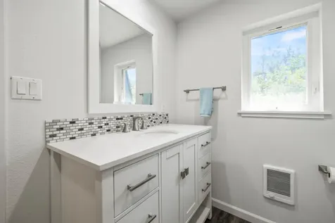 1238 Buck Island Drive Klamath Falls OR 97601