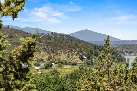 1238 Buck Island Drive Klamath Falls OR 97601