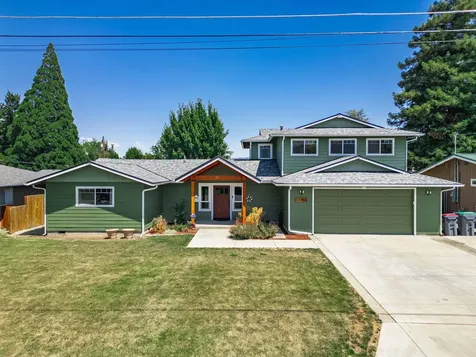 755 S 4th Street Central Point OR 97502