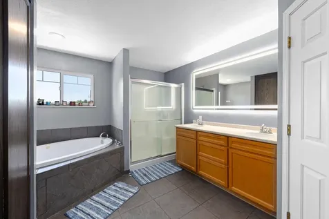 755 S 4th Street Central Point OR 97502