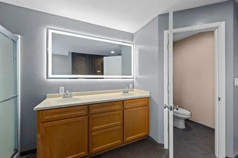 755 S 4th Street Central Point OR 97502