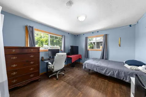 755 S 4th Street Central Point OR 97502