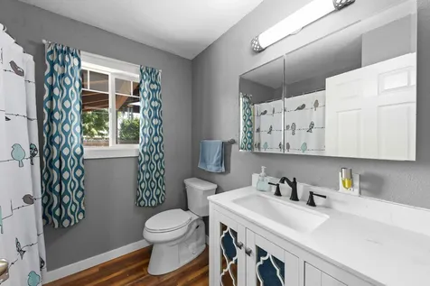755 S 4th Street Central Point OR 97502