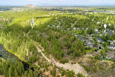 61342 Huckleberry Place Bend OR 97702