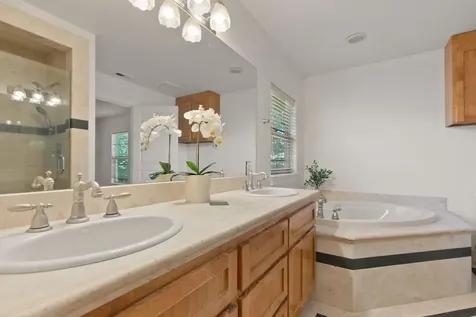 21376 Oakview Drive Bend OR 97701