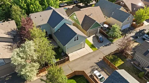 21376 Oakview Drive Bend OR 97701