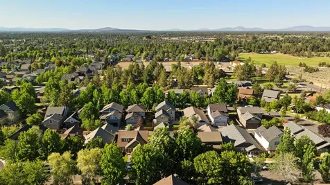 21376 Oakview Drive Bend OR 97701