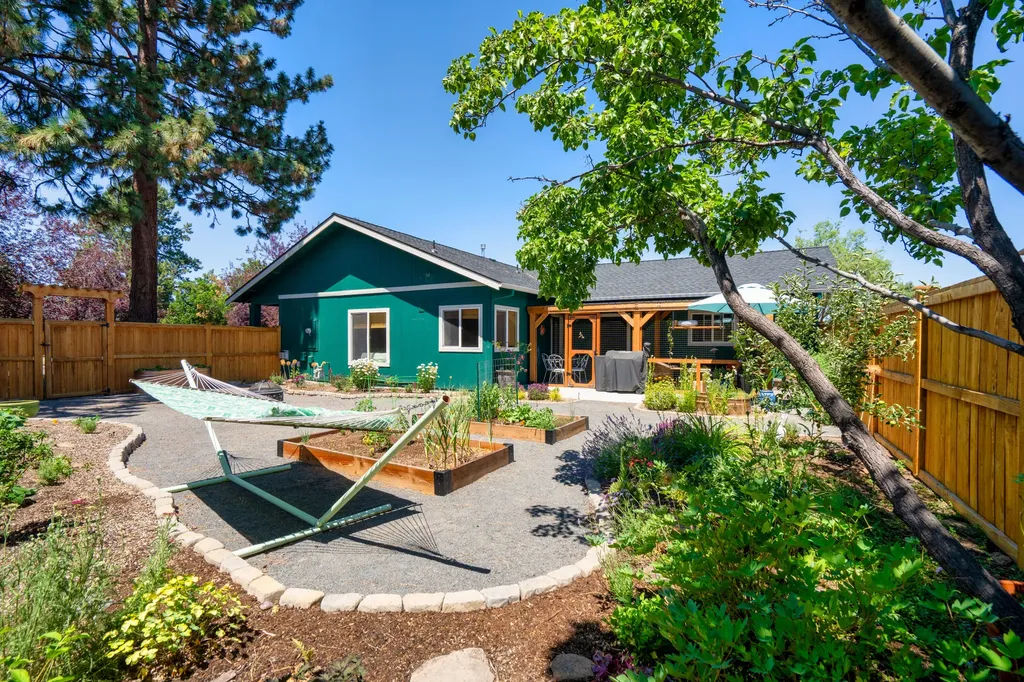 61178 Brookhollow Drive Bend OR 97702