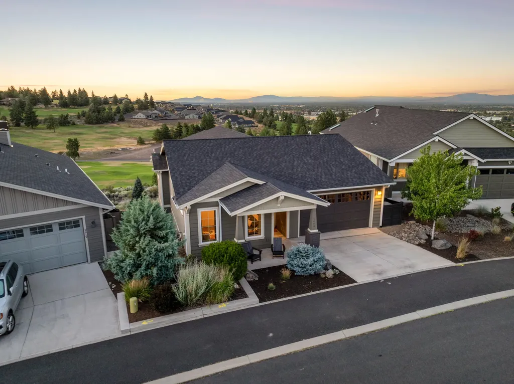 2608 NW Compass Corner Loop Bend OR 97703