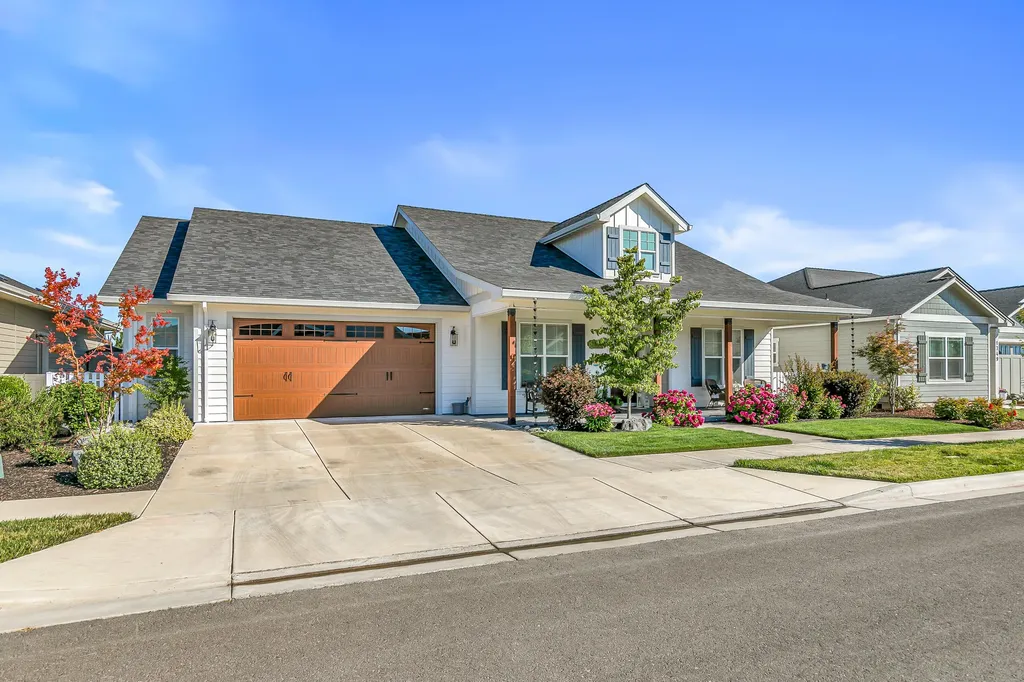 1741 River Run Street Central Point OR 97502