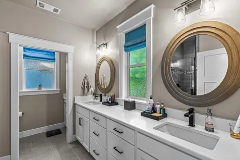 1741 River Run Street Central Point OR 97502