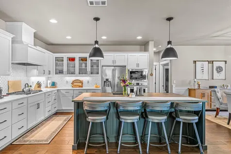 1741 River Run Street Central Point OR 97502