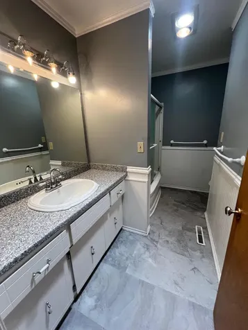 1812 Roberts Road Medford OR 97504