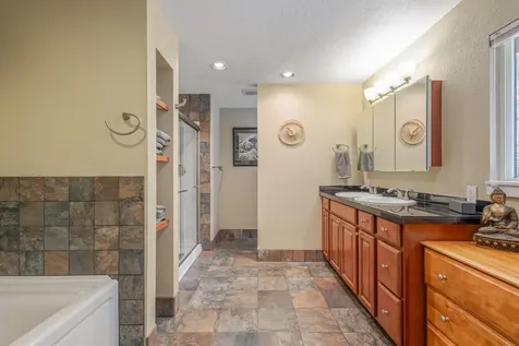 60939 Amethyst Street Bend OR 97702
