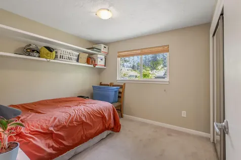 60939 Amethyst Street Bend OR 97702