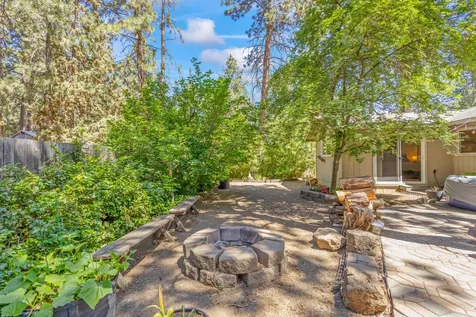 60939 Amethyst Street Bend OR 97702