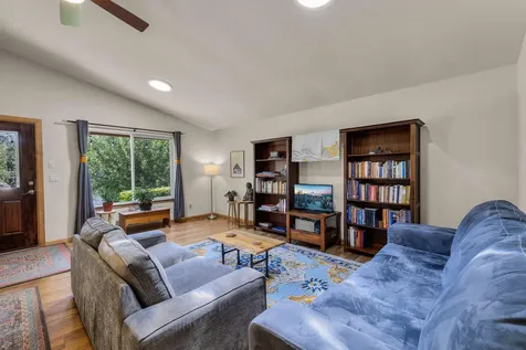 163 SE Dorrie Court Bend OR 97702