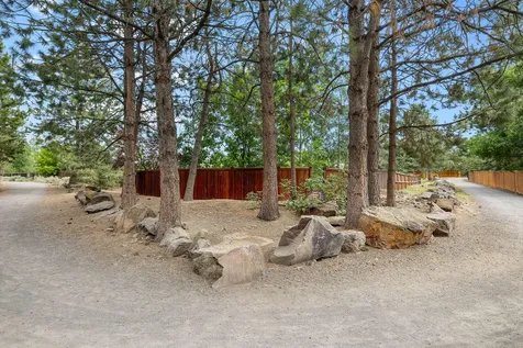 163 SE Dorrie Court Bend OR 97702