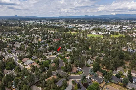 163 SE Dorrie Court Bend OR 97702