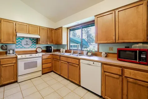 20640 Kandi Court Bend OR 97701