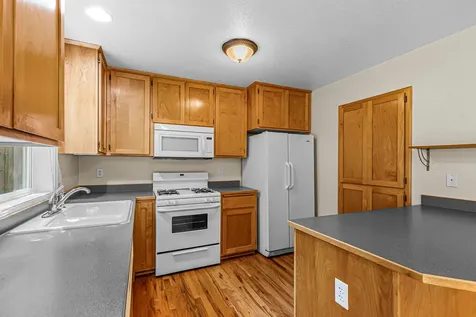 835 Blackberry Lane Ashland OR 97520