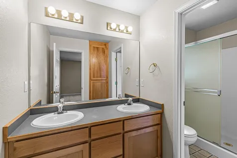 835 Blackberry Lane Ashland OR 97520